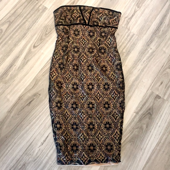 Gorgeous space due lace dress - Picture 1 of 7